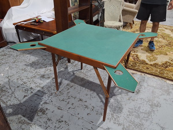 Lot 187 - GAMES TABLE