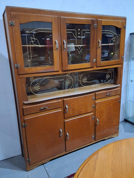 Lot 253 - KITCHEN DRESSER