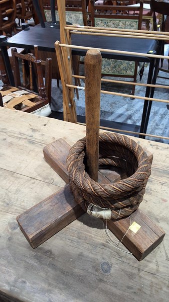 Lot 398 - QUOITS