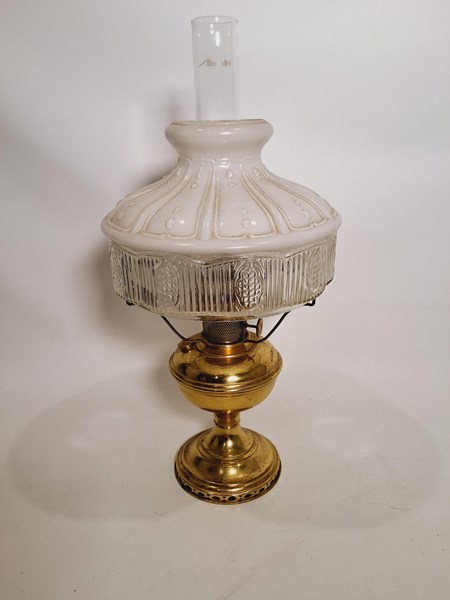 Lot 1357 - KEROSENE LAMP