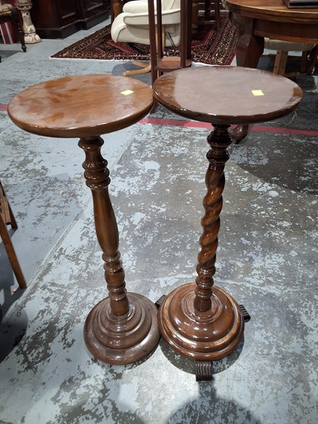 Lot 98 - PEDESTALS