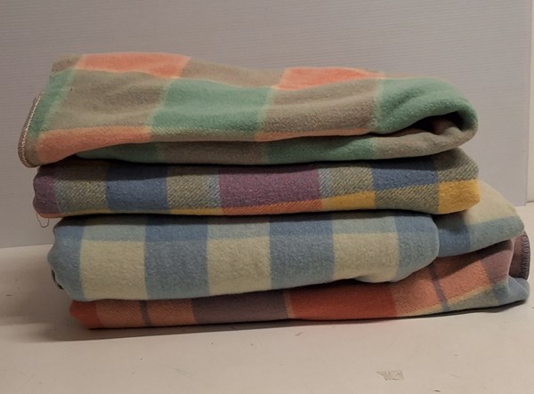 Lot 1305 - WOOLLEN BLANKETS