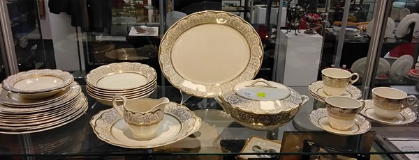 Lot 1326 - GRINDLEY CHINA