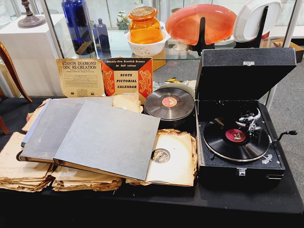 Lot 1339 - GRAMOPHONE