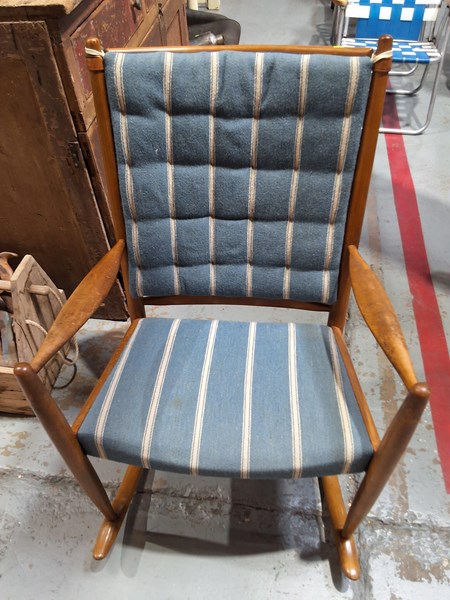 Lot 295 - ROCKING CHAIR