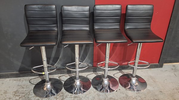 Lot 178 - BARSTOOLS