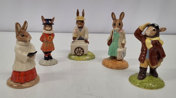 Lot 1163 - BUNNYKINS FIGURINES