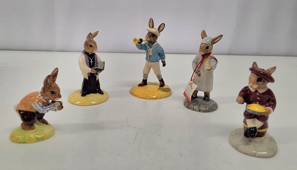 Lot 1379 - BUNNYKINS FIGURINES