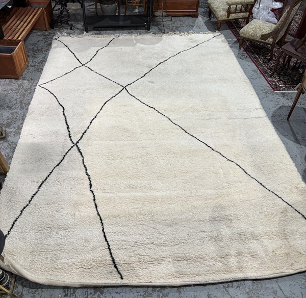 Lot 134 - RUG