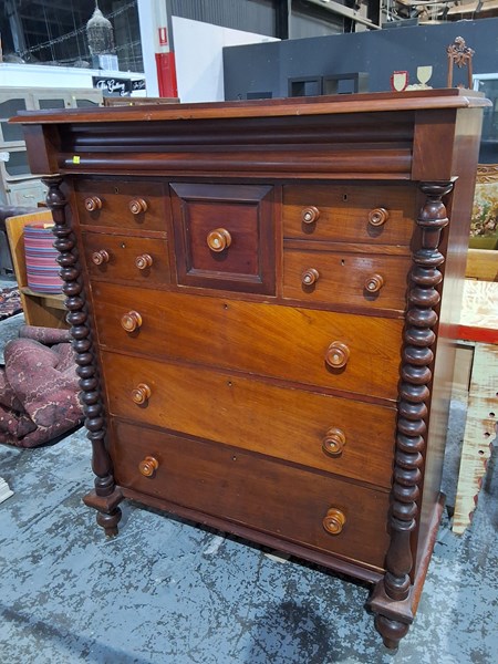 Lot 201 - CEDAR CHEST OF DRAWERS