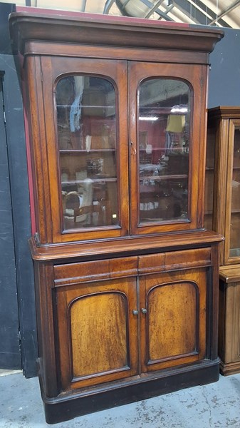 Lot 96 - CEDAR BOOKCASE