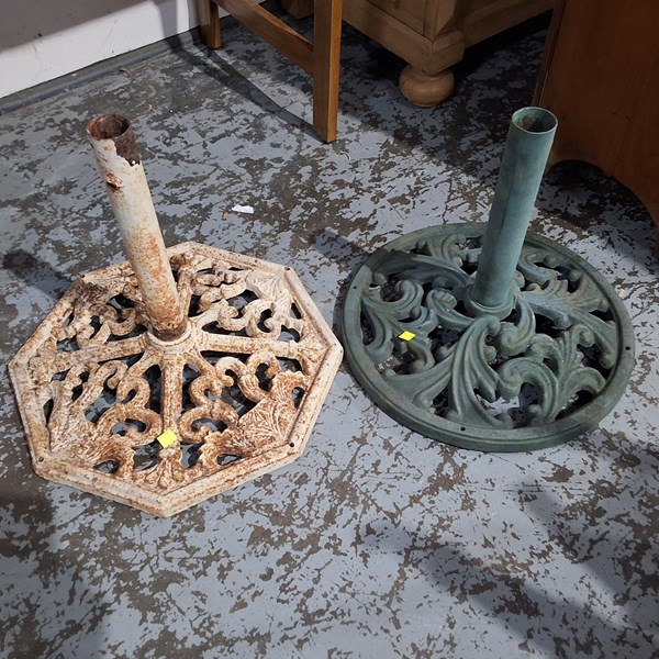 Lot 319 - UMBRELLA STANDS