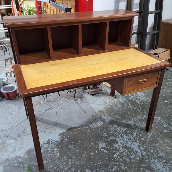 Lot 162 - WRITING DESK