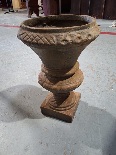 Lot 64 - CAST IRON URN