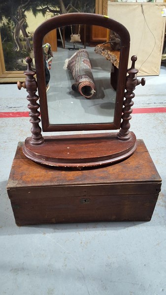 Lot 299 - MIRROR AND BOX