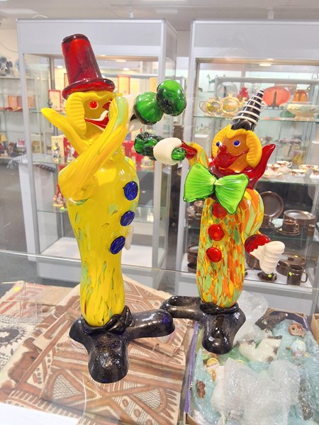 Lot 1129 - TWO GLASS CLOWNS