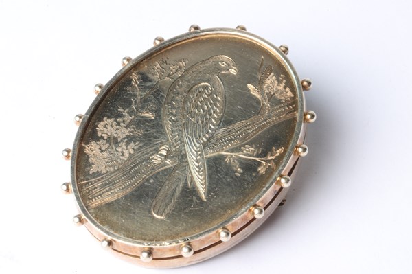 Lot 1016 - EDWARDIAN PHOTO LOCKET