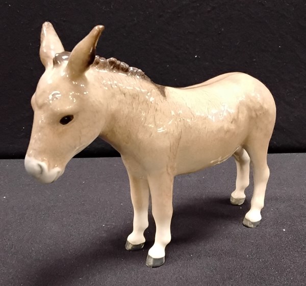 Lot 1155 - BESWICK DONKEY