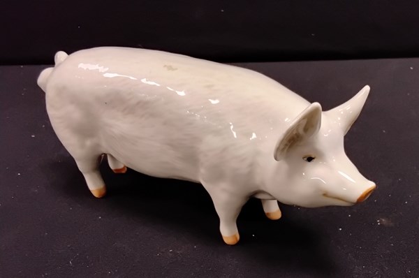 Lot 1144 - BESWICK PIG