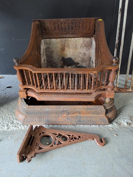 Lot 344 - FIRE PLACE