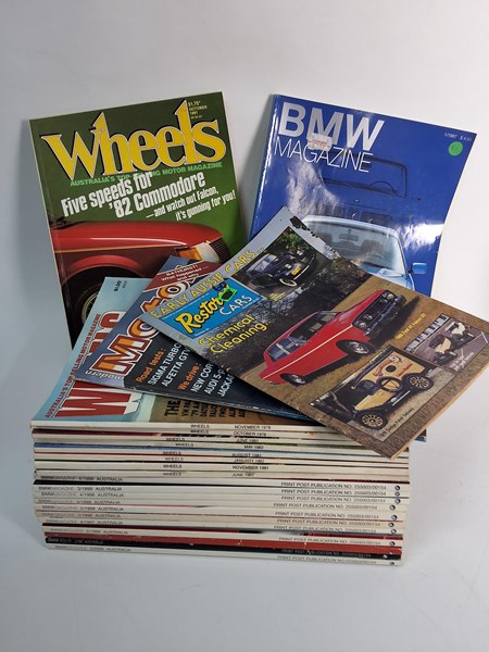 Lot 1392 - VINTAGE CAR MAGAZINES