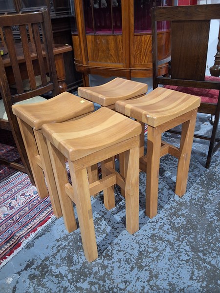 Lot 283 - BAR STOOLS