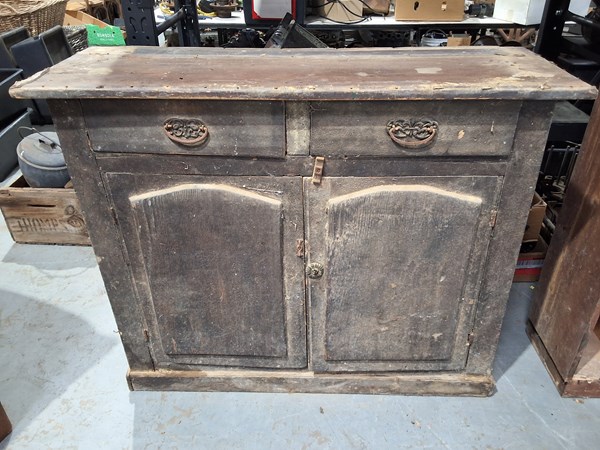 Lot 228 - SIDEBOARD