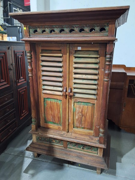 Lot 250 - HARDWOOD DRESSER