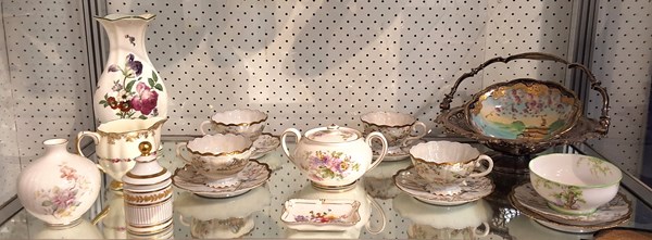 Lot 1278 - DECORATIVE CHINAWARE