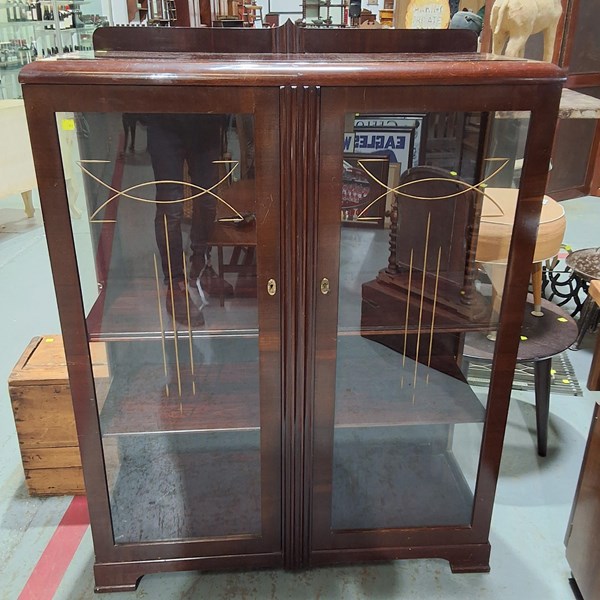 Lot 297 - DISPLAY CABINET