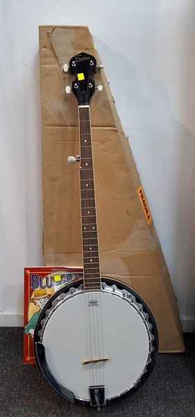 Lot 1358 - FREEDOM BANJO