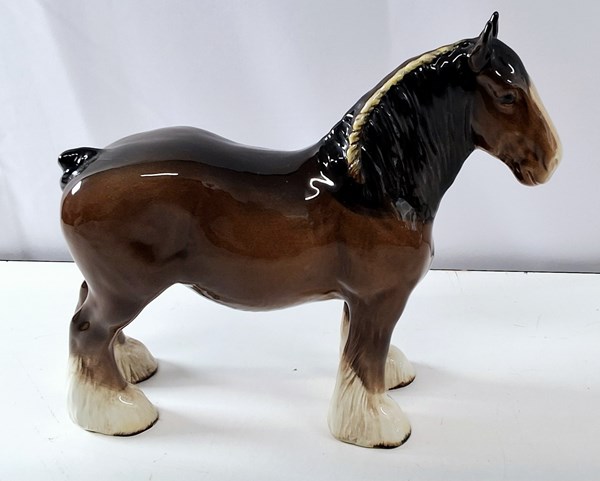 Lot 1212 - BESWICK HORSE FIGURE