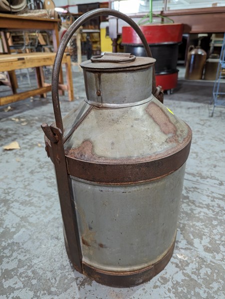 Lot 95 - MILK CAN
