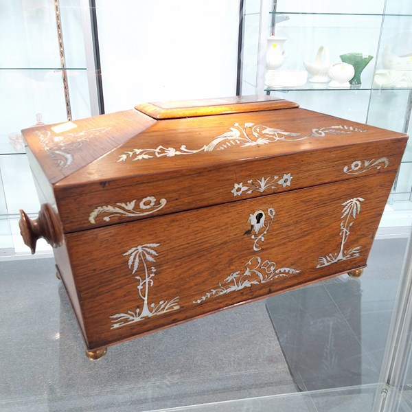 Lot 1296 - TEA CADDY