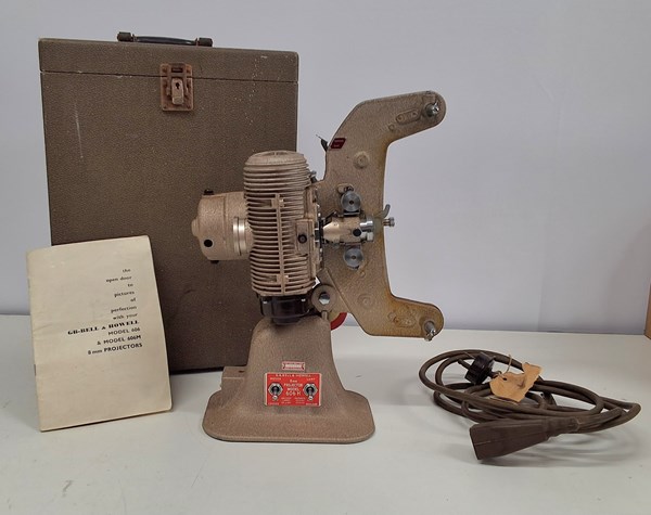 Lot 1317 - 8MM PROJECTOR