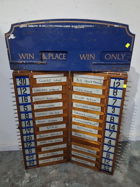 Lot 343 - BOOKIES BOARD