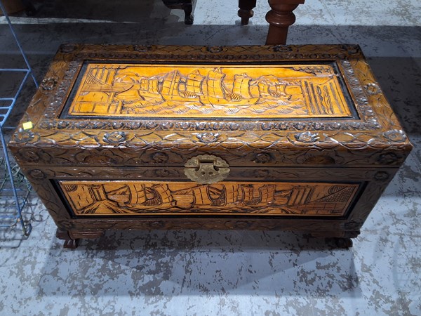 Lot 132 - CAMPHOR WOOD TRUNK