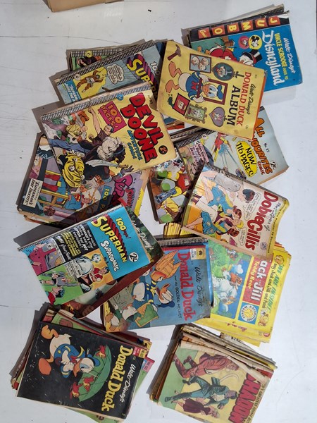 Lot 1258 - COMICS