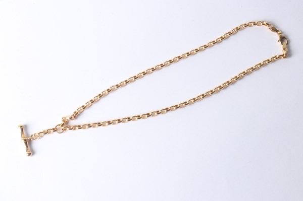 Lot 1052 - GOLD NECKLACE