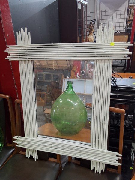 Lot 55 - WALL MIRROR