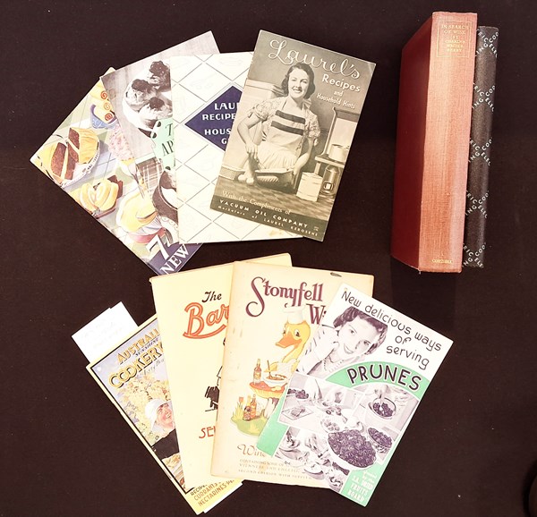 Lot 1135 - AUSTRALIAN COOKERY. Mainly vintage ephemeral pieces