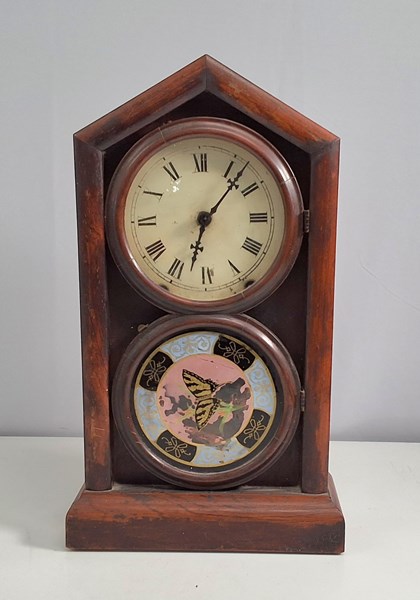 Lot 1320 - MANTEL CLOCK