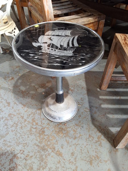 Lot 367 - SIDE TABLE