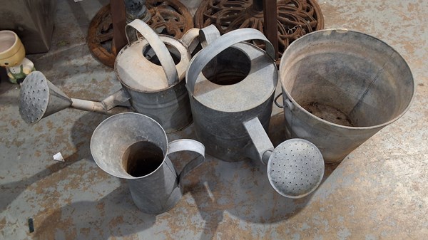 Lot 360 - GALVANISED WARES