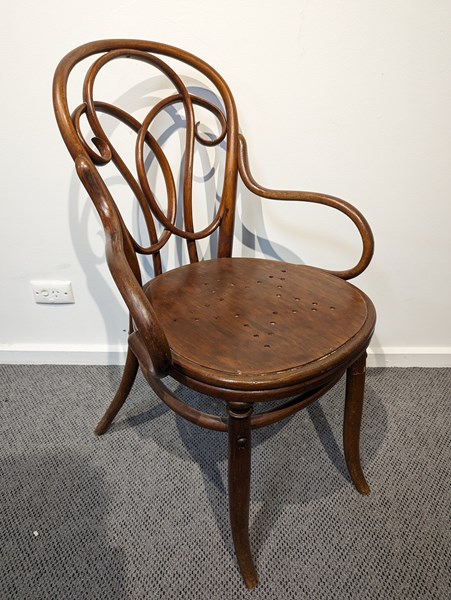 Lot 218 - BENTWOOD CHAIR