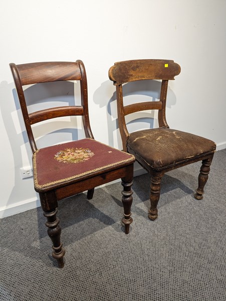 Lot 89 - COLONIAL CHAIRS