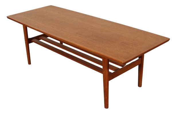 Lot 70 - TEAK COFFEE TABLE