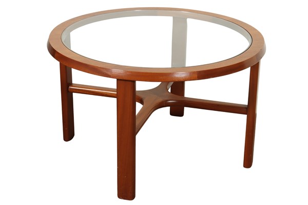 Lot 117 - COFFEE TABLE