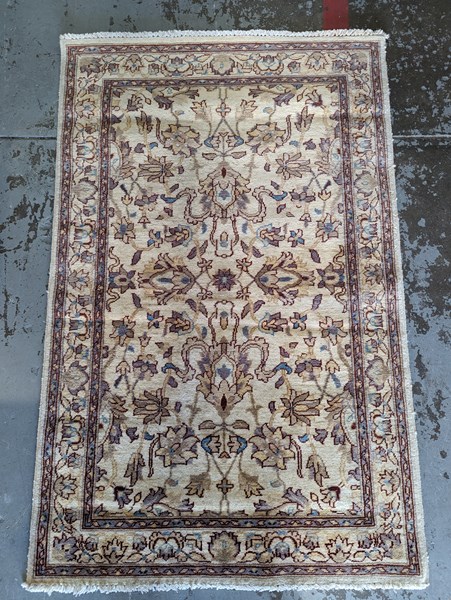 Lot 138 - ENTRANCE RUG