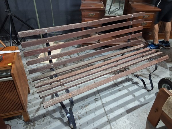 Lot 314 - GARDEN BENCH